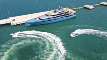 Khám phá siêu du thuyền 150 triệu USD của ông chủ CLB Tottenham tại vịnh Hạ Long