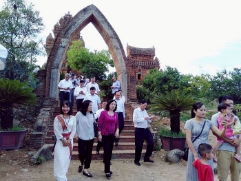 Ninh Thuận đẩy mạnh hợp tác, phát triển năng lượng, du lịch với thành phố Hà Nội