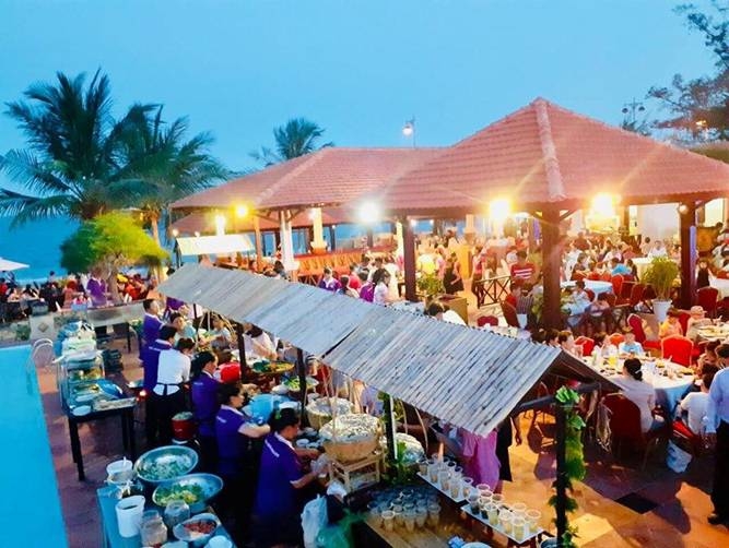 Ninh Thuận: Buổi tối khám phá Chợ đêm nhộn nhịp