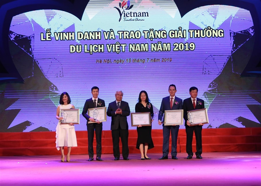 Sun Group bội thu giải thưởng tại Lễ trao Giải thưởng Du lịch Việt Nam 2019