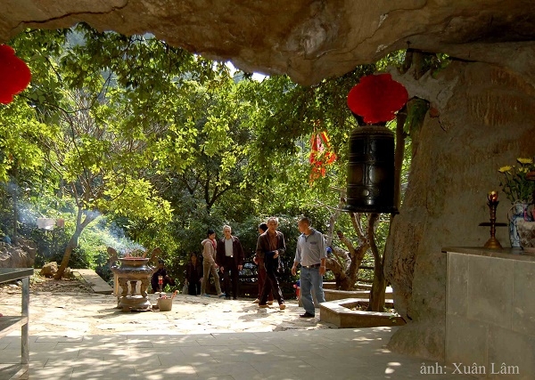 Tham quan chùa Bái Đính cổ ở Ninh Bình