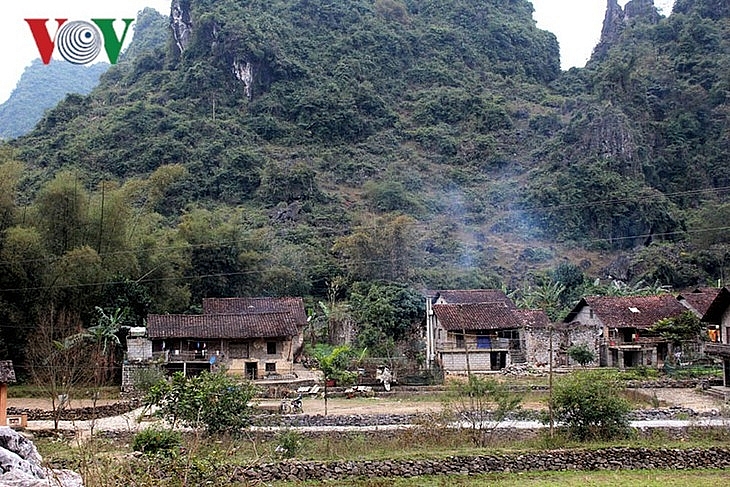 Cao Bằng: Làng đá Khuổi Ky làm du lịch homestay