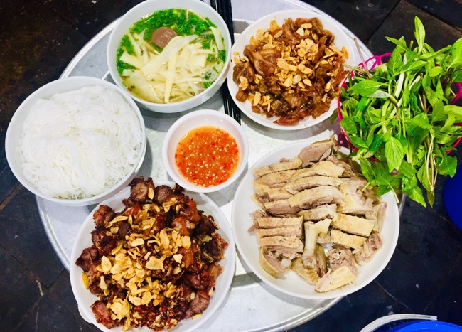 Vi vu các địa điểm ăn uống ở Hà Nội với nhiều món ngon 'đỉnh' nhất