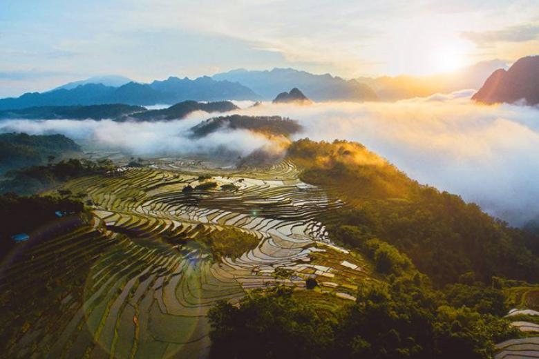 Cảnh đẹp Việt Nam khi nhìn từ trên cao: Lan Châu đảo đẹp nhất Cửa Lò