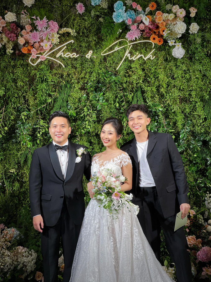 Jun Phạm - Ngô Kiến Huy được mệnh danh hai "chuyên gia" hát đám cưới