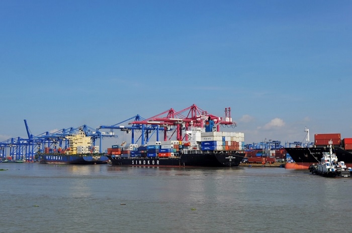10 tháng năm 2020 Việt Nam nhập khẩu gần 7 triệu tấn xăng dầu
