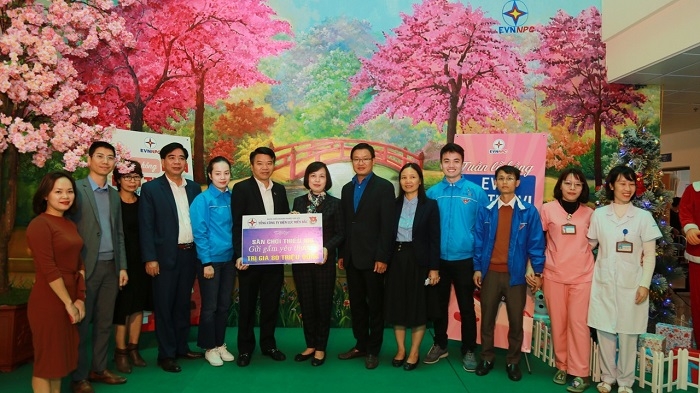 EVNNPC khánh thành và trao tặng “Sân chơi thiếu nhi – Gửi gắm yêu thương” cho Bệnh viện Đa khoa tỉnh Yên Bái
