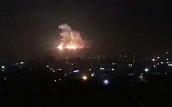 Israel nã tên lửa sang Syria, 4 người thiệt mạng