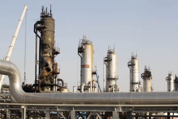 Iran bắt đầu tăng sản lượng khai thác dầu