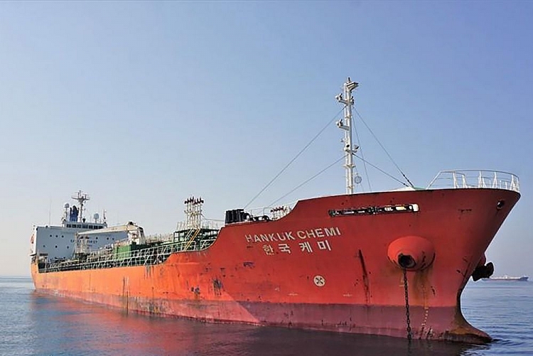 Tàu chở dầu MT Hankuk Chemi của Hàn Quốc 