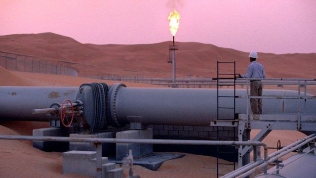 Ả Rập Xê-út giảm giá bán dầu cho các khách hàng châu Á