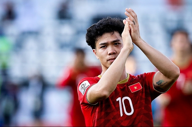 FIFA dành lời khen ngợi tiền đạo đội tuyển Việt Nam