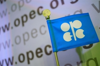 OPEC+ dự báo tăng trưởng nhu cầu dầu yếu hơn trong năm 2021