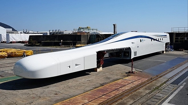 Nhật Bản ra mắt nguyên mẫu tàu điện siêu tốc sử dụng công nghệ sạc không dây