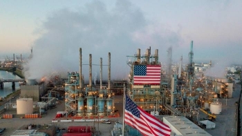 Sản lượng dầu thô của Mỹ tăng lần đầu tiên sau 10 tuần