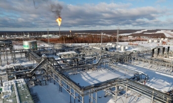 Các khách hàng châu Á đẩy mạnh mua dầu thô Nga