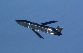 Mỹ thử thành công tên lửa tầm xa từ máy bay B-1B