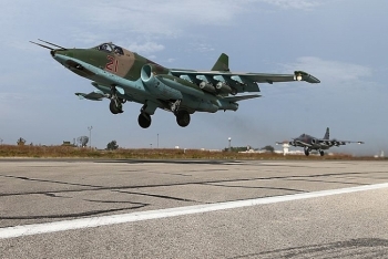Chiến đấu cơ Nga xuất hiện tại sân bay gần thành cổ Palmyra