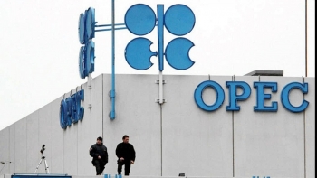 Sản lượng dầu của OPEC xuống mức thấp nhất trong 20 năm qua