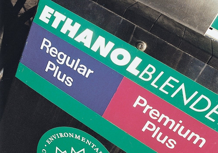 du tru ethanol cua my giam manh