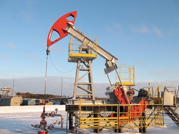 Giá dầu hôm nay: Dầu WTI tăng gần 5%