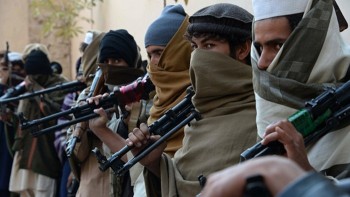Afghanistan giải cứu con tin từ tay Taliban