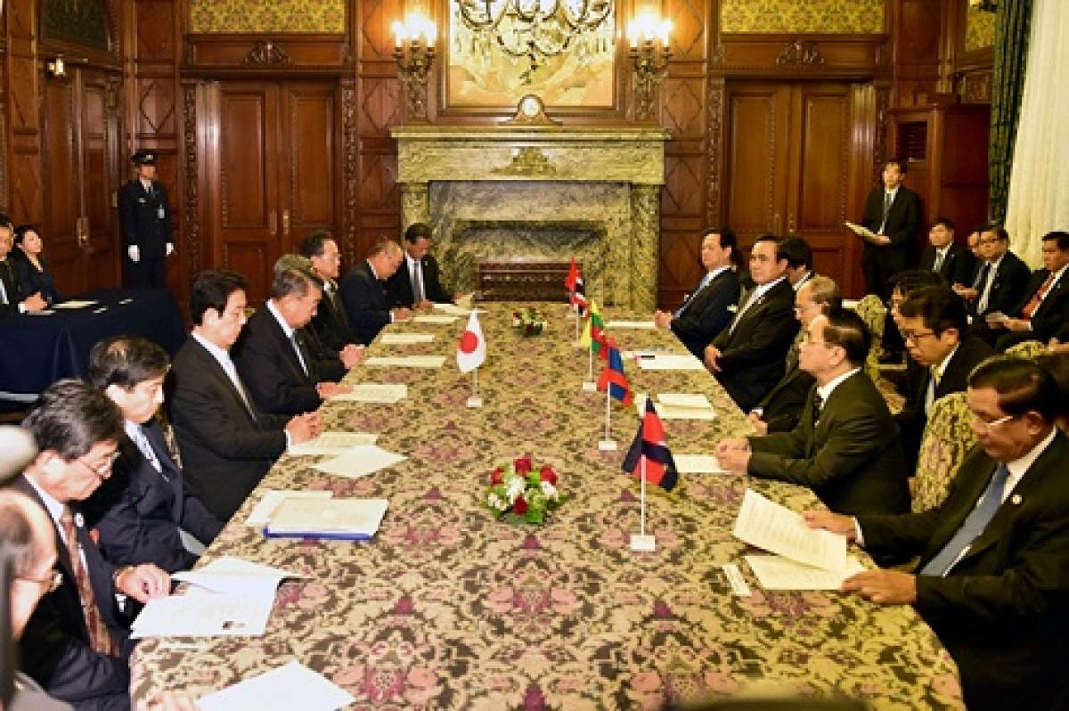 Chủ tịch Hạ viện Nhật Bản Tadamori Oshima gặp lãnh đạo các nước tiểu vùng Mekong. Ảnh: VGP/Nhật Bắc