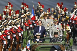 [VIDEO] Pháp diễu binh mừng ngày Quốc khánh