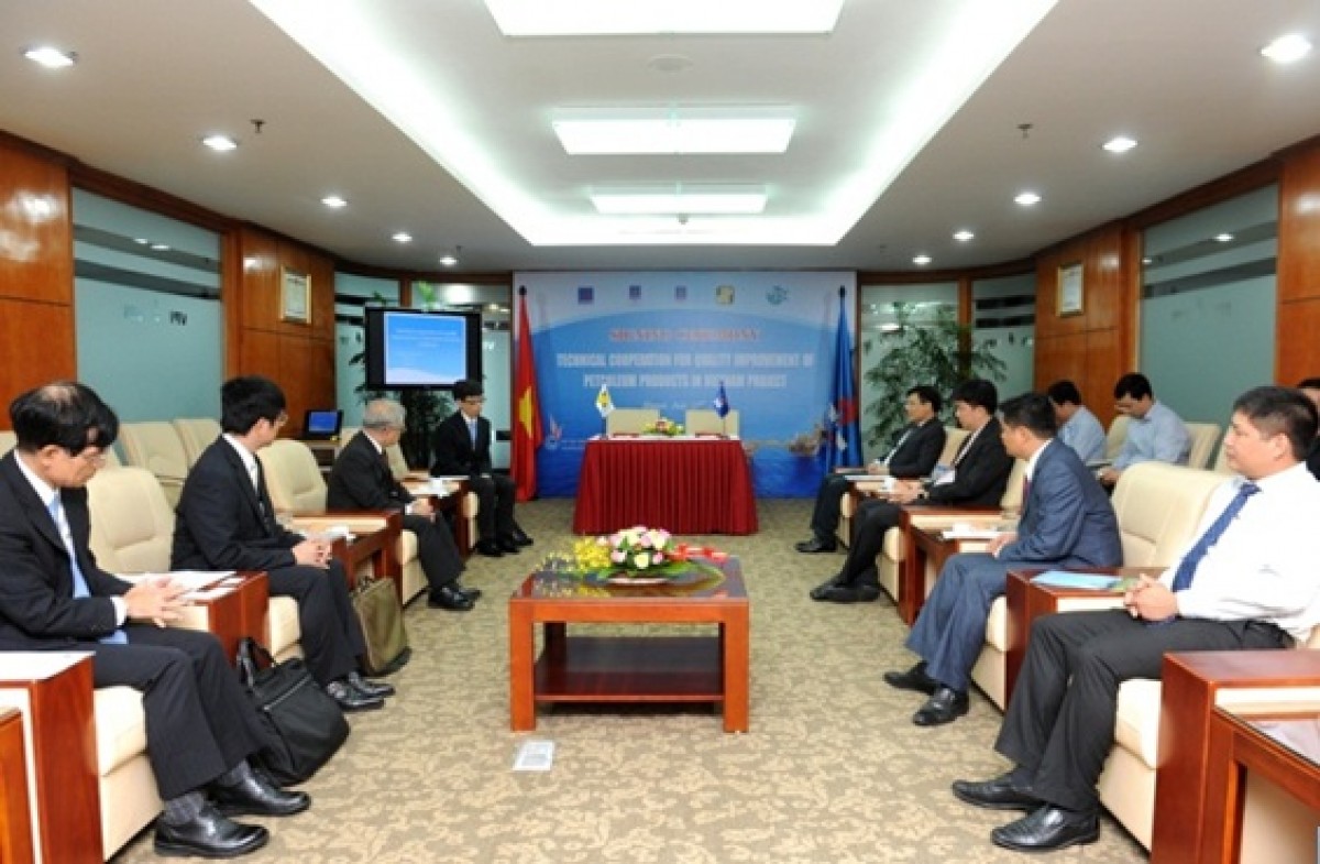 Đại diện Đại sứ quán Nhật Bản tại Việt Nam, JCCP, JXNRI, PVN, BSR, VPI tham dự Lễ ký thỏa thuận hợp tác. 