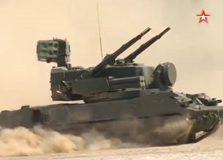 [VIDEO] Vũ khí Nga đồng loạt khai hỏa tại thao trường Alabino