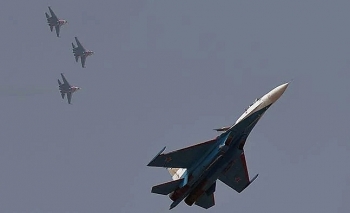 Su-27 Nga chặn máy bay do thám Mỹ trên Biển Đen