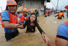 Lũ lụt nhấn chìm thủ đô Manila của Philippines