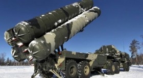 Nga triển khai siêu tên lửa S-400 sát biên giới Ukraine