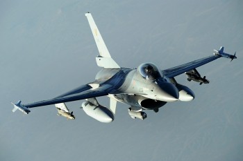 Tiêm kích F-16 của Iraq lần đầu tấn công IS