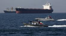 Iran bắt giữ tàu chở dầu nước ngoài vận chuyển nhiên liệu nhập lậu