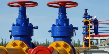 Bộ Tài chính Nga công bố giá dầu Urals giảm