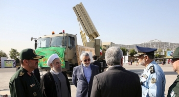 Iran chính thức ra mắt hệ thống phòng không Bavar 373