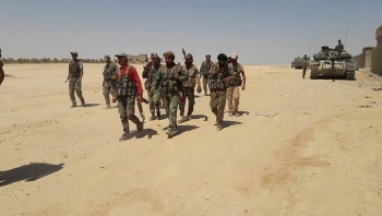Khủng bố IS bất ngờ tấn công quân đội Syria ở Deir Ezzor