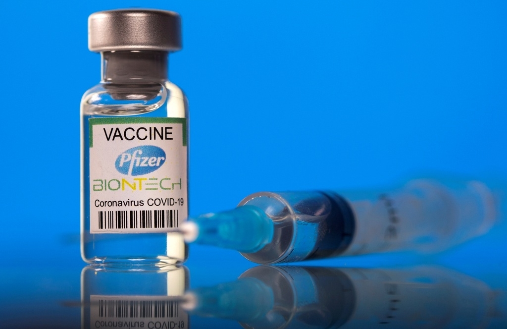 Israel nghiên cứu tác dụng phụ khi tiêm mũi thứ ba vaccine Covid-19