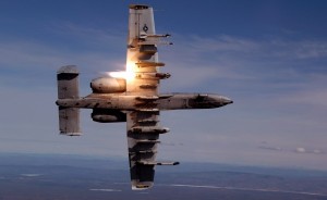 12 cường kích A-10 Thunderbolt đã tới Estonia