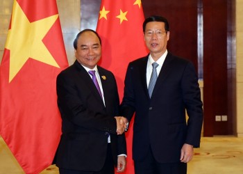 Thủ tướng Nguyễn Xuân Phúc hội kiến Phó Thủ tướng Trung Quốc và khai trương gian hàng Việt Nam tại CAEXPO