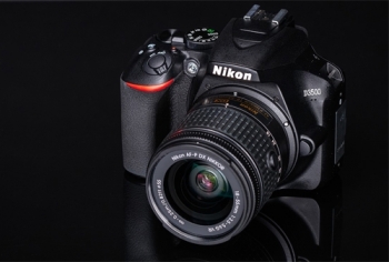 Nikon ra D3500 chụp được 1.550 kiểu sau mỗi lần sạc