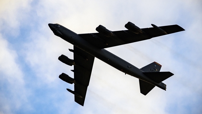 Nga điều 8 tiêm kích ngăn chặn máy bay ném bom Mỹ