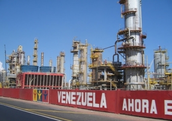 Venezuela sắp tăng sản lượng dầu nhờ Iran