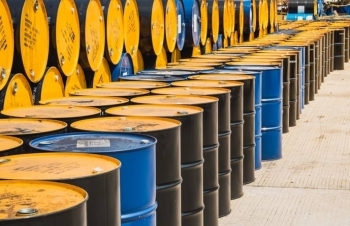 Giá dầu hôm nay 16/9 tăng khi lượng dự trữ tại Mỹ giảm