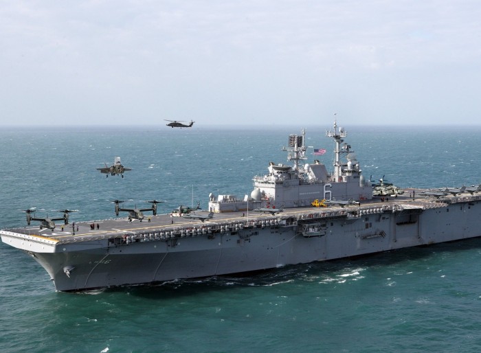 [Chùm ảnh] Tàu đổ bộ Wasp mạnh ngang tàu sân bay của Hải quân Mỹ