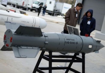 Bom điều khiển KAB-250: "Tử thần" mới Nga đem sang Syria