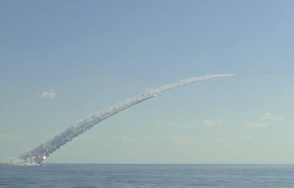 Tàu ngầm Nga phóng tên lửa hành trình tiêu diệt khủng bố IS