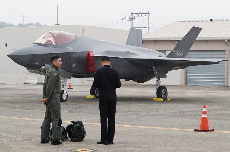 Hàn Quốc lần đầu khoe tiêm kích F-35 trước công chúng