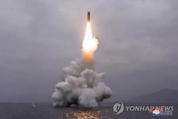 Triều Tiên xác nhận phóng thử tên lửa đạn đạo thế hệ mới từ tàu ngầm